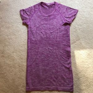 Women’s Lululemon Swiftly Tech Short Sleeve-Size 2